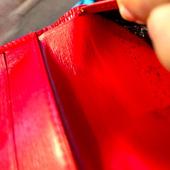 Authentic Louis Vuitton Epi leather red tri fold. - Picture 8 of 9